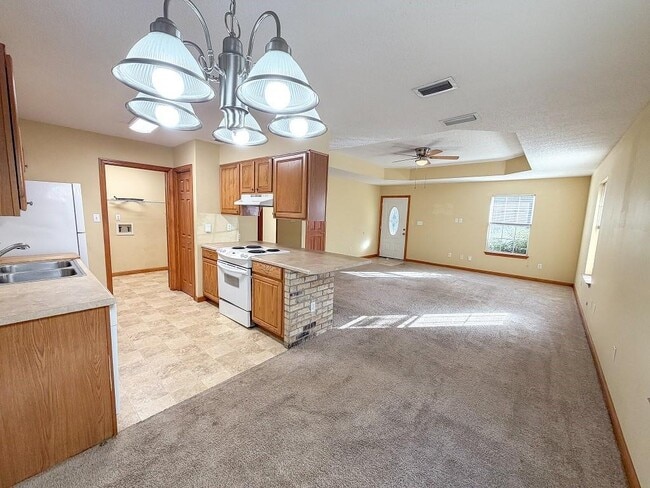 Photo - 2544 Oakmont Ct