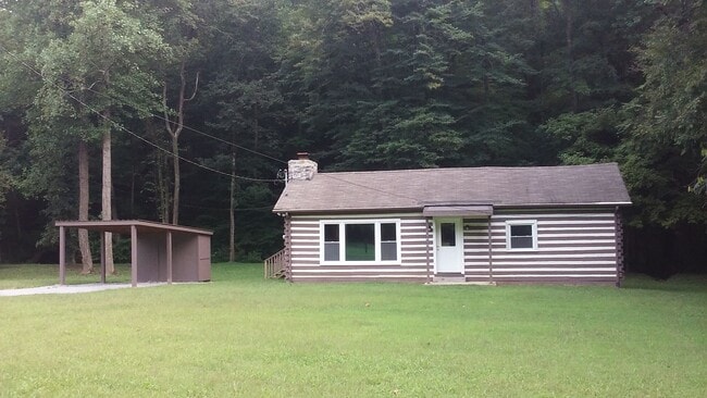 Building Photo - Cute log house in the woods off Charlotte Pike