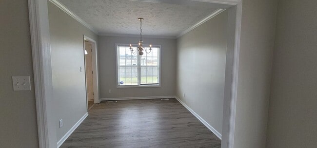 Photo - Beautiful 3 Bedroom home w/BONUS ROOM!!