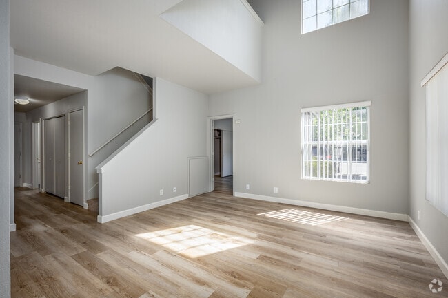 4BR, 3BA - 1680SF - Living Room - Avalon