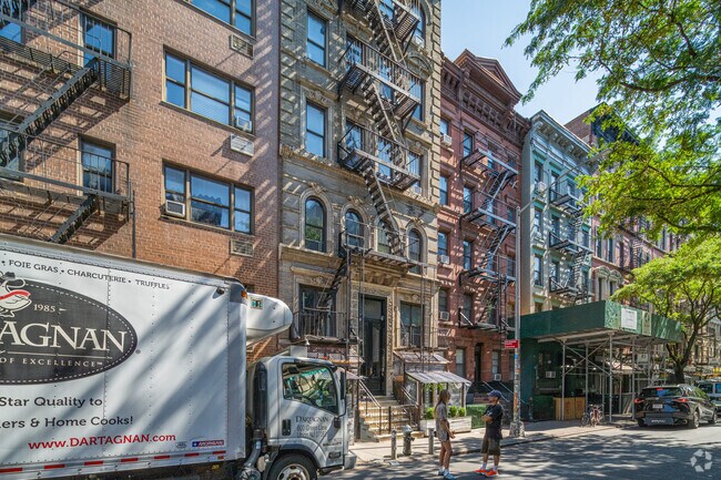 109 Saint Marks Pl New York, NY 10009-5120 - 109 Saint Marks Pl