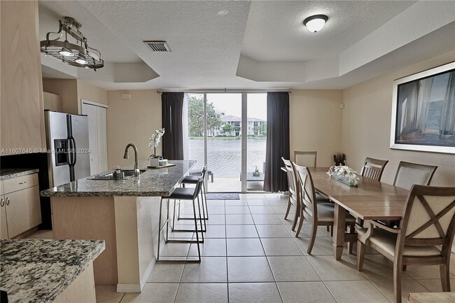 Building Photo - 10609 SW 6th St Rental