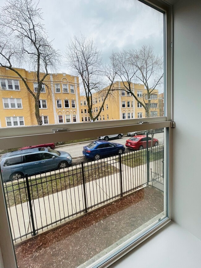 Photo - 7408 N Hoyne Ave Unit 1