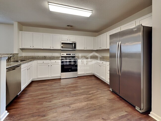 Photo - 3028 Crusades St