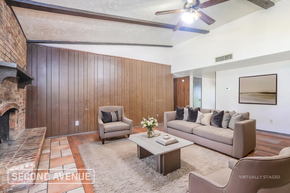 160 Crestwood Blvd