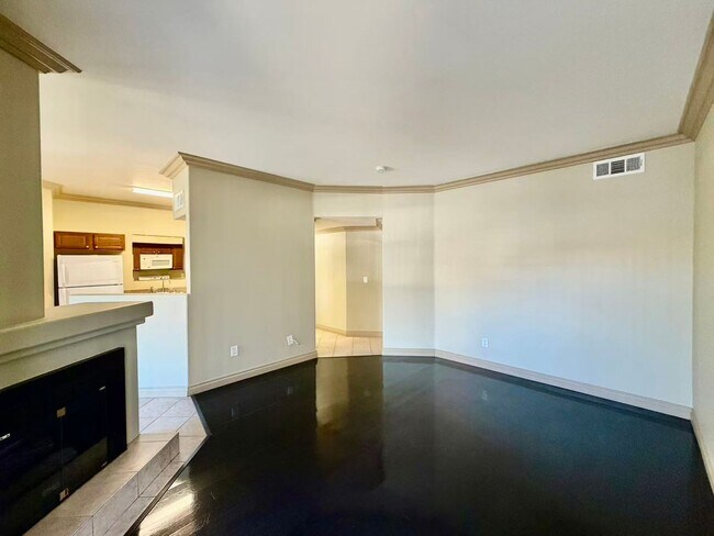 Photo - 5525 W Flamingo Rd