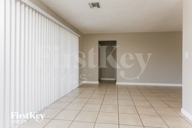 Photo - 3611 NW 36th St