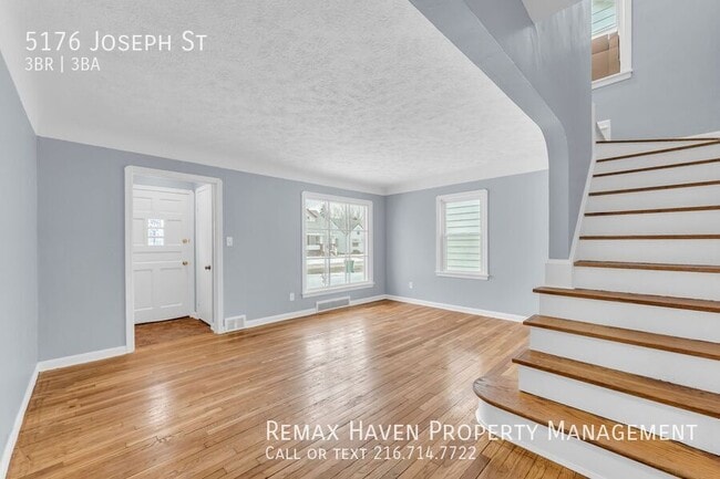 Photo - 5176 Joseph St