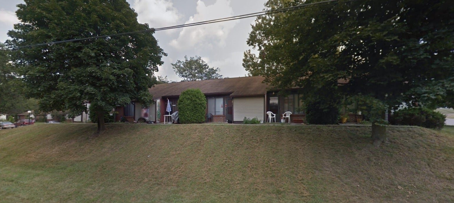 Photo - 366 S Railroad St