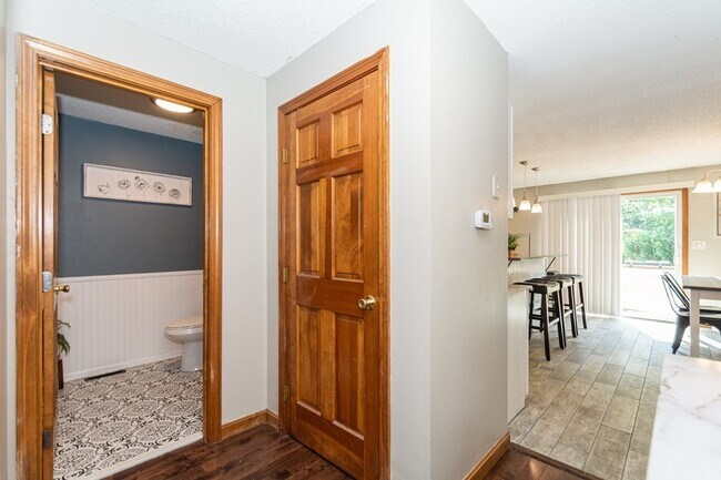 Photo - 52 Huntoon Ave