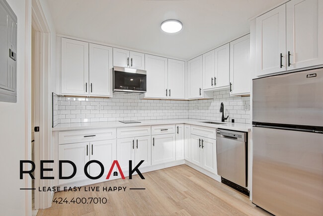 Photo - 8555 Independence Ave Unidad 115