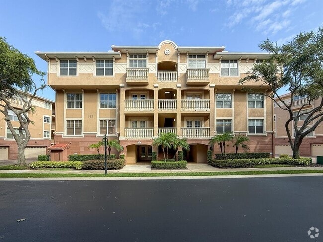 Building Photo - 913 Lotus Vista Dr Unit 302 Rental