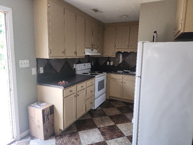 Photo - 5764 Aftonshire Dr
