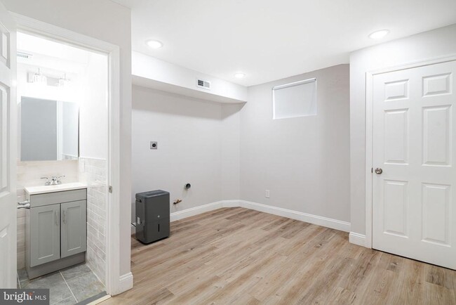 Photo - 4828 Paschall Ave