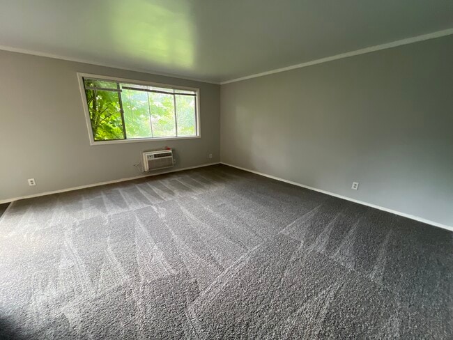 Living Room - Northgate Manor Apts