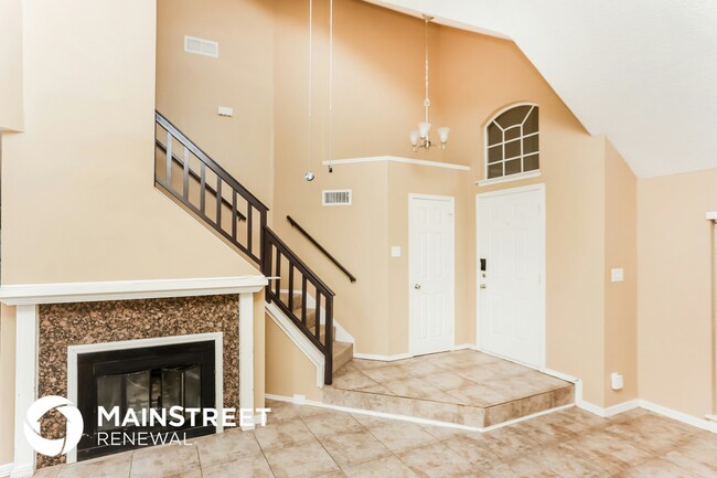Photo - 2425 Bennington Dr