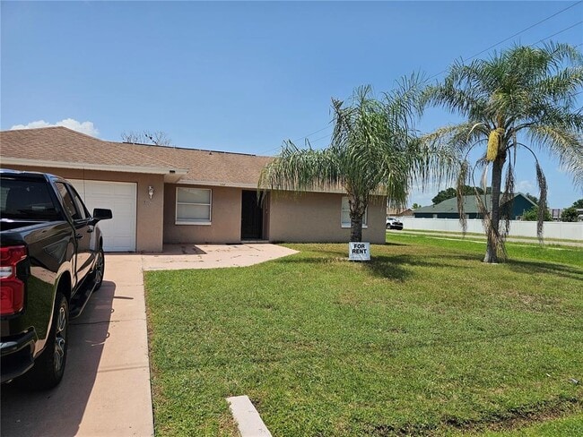 Photo - 102 Whitehall Way