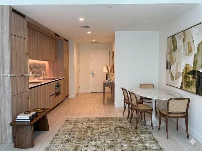 Photo - 77 SE 5th St Unit 2010