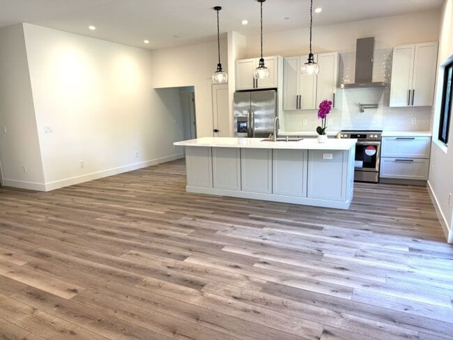 Photo - Beautifully Renovated, Pet Friendly Novato...