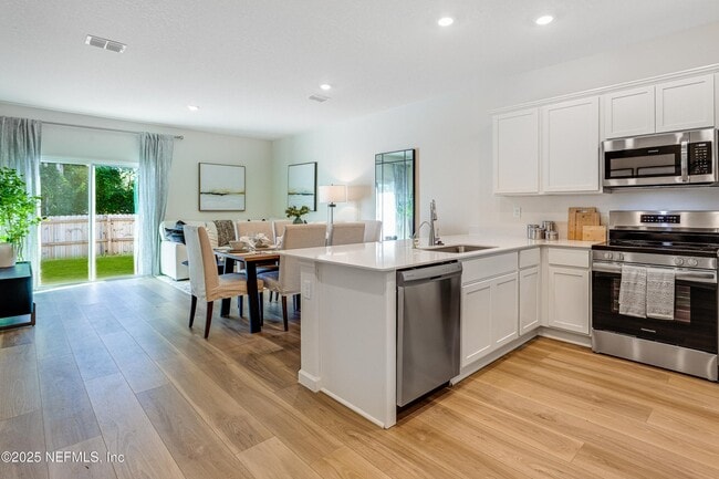 Photo - 542 Holly Lakes Dr