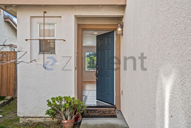 Photo - 3142 Boulders Ct