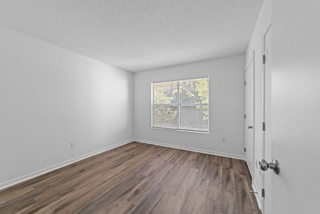 Photo - 3 bedroom Apartment Unit 2117-201