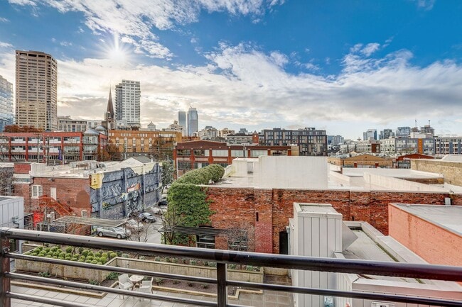 Photo - Evolve Apartments