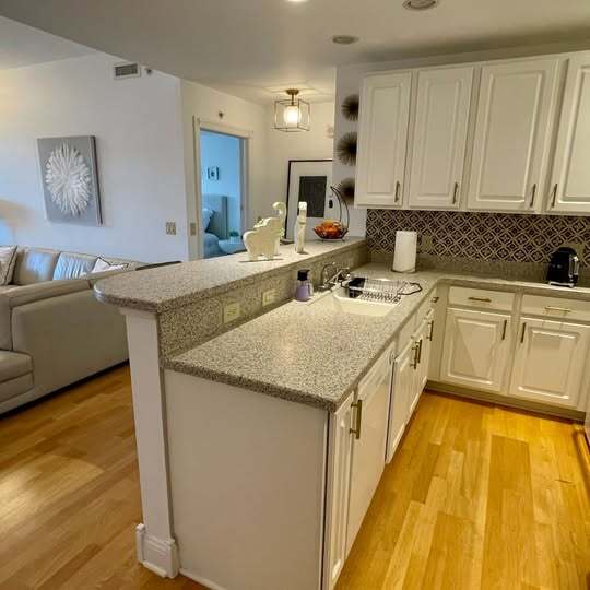 Photo - 360 W Washington Ave Unit 1014