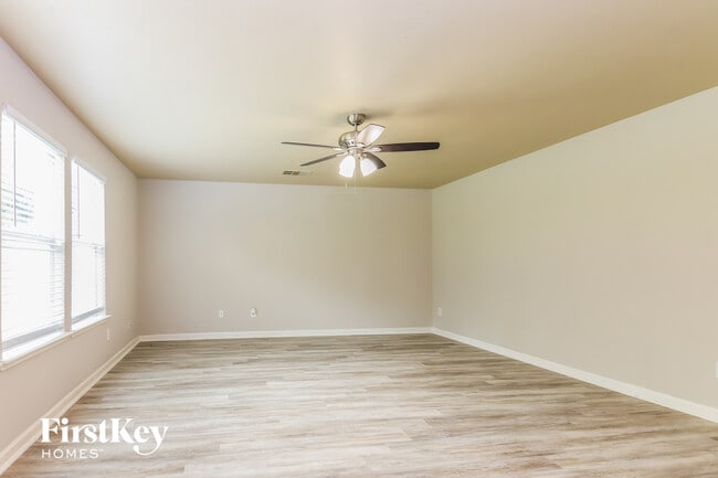Photo - 3605 Smoketree Dr