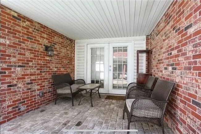 Photo - 6868 Milne Blvd