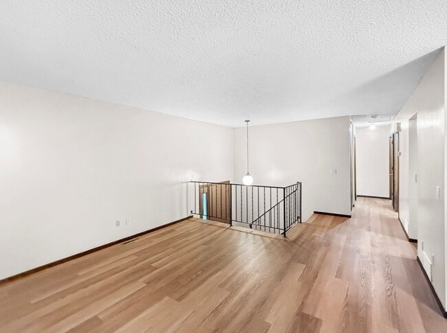 Photo - 417 Butler Ave E