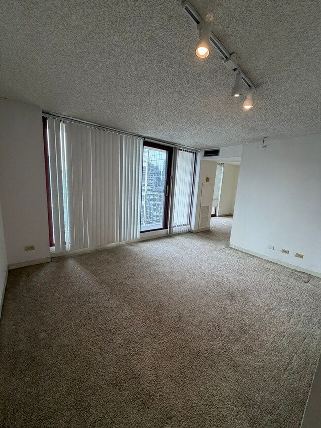 Photo - 200 N Dearborn St Unit 3601
