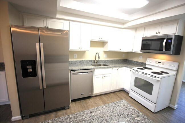 48 Monarch Dr