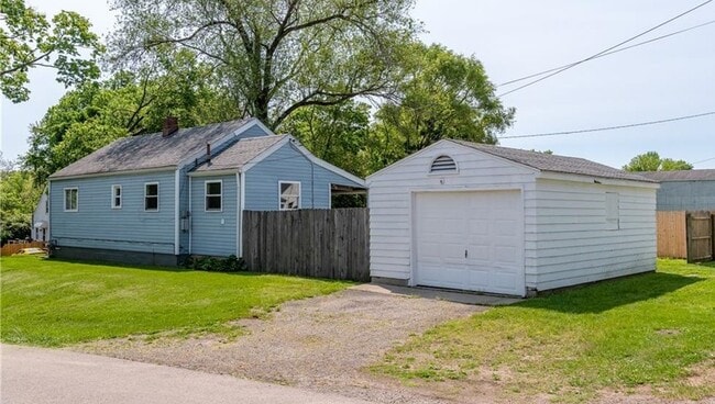 Photo - 57 Walbrook Ave