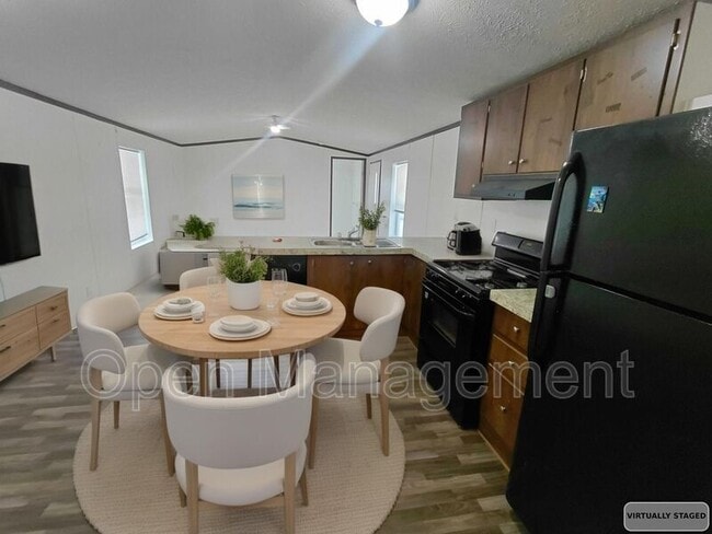 Building Photo - 301 Mantle Ave