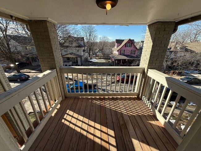 Photo - 4117 Charlotte St Unidad 2N