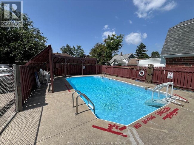 Photo - 26 Alice St N Unit 303