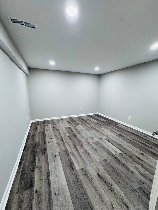 Photo - 32 Wagoneers Ln