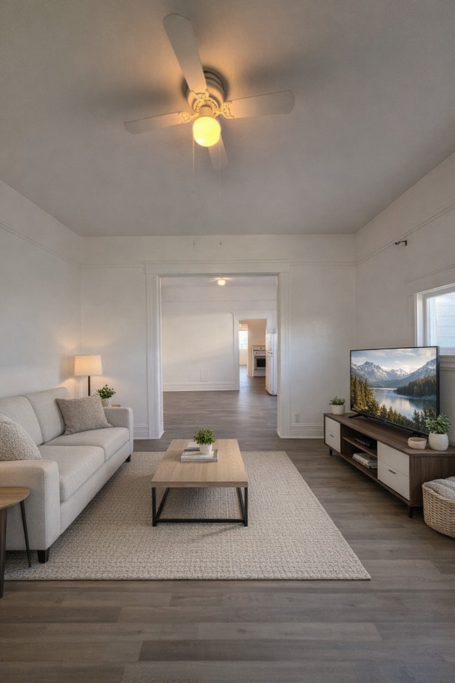 Building Photo - 127 S B St Unit 1