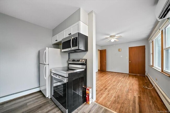 Photo - 66 Walnut St Unit B