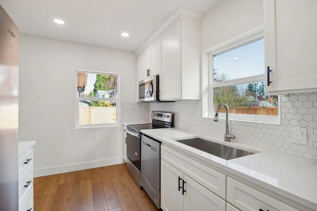 Photo - 17775 SW Alexander St