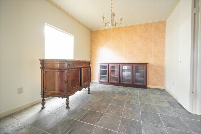 Photo - 13927 Lynnwood Ln