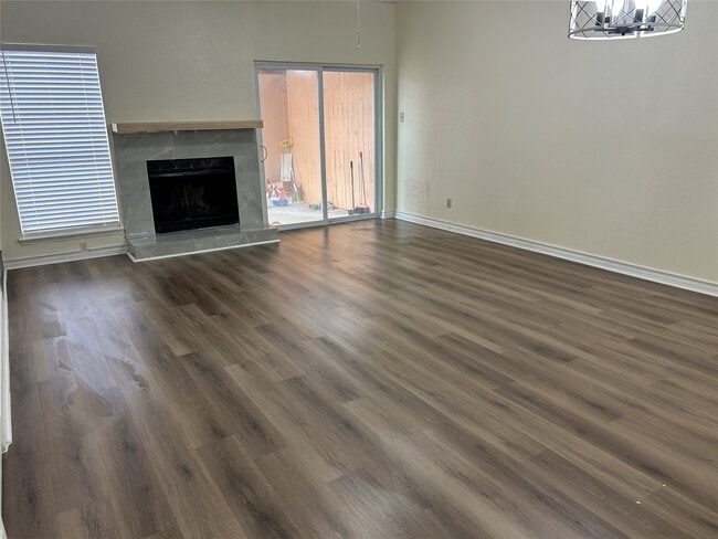 Photo - 12400 Brookglade Cir