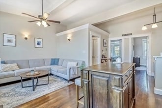 Photo - 439 W 4th St Unit 3