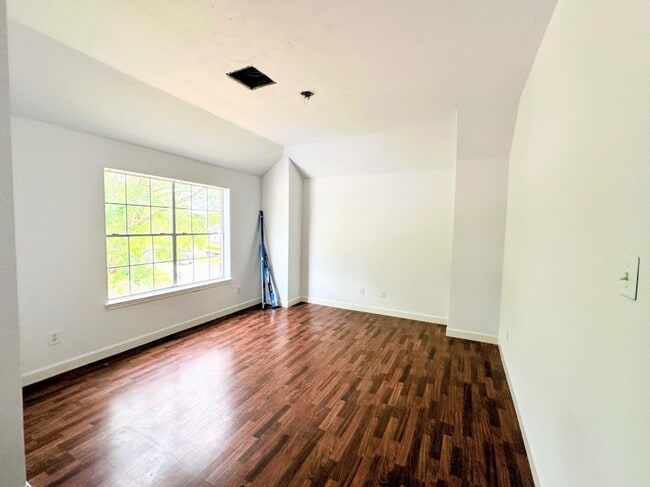 Building Photo - 19939 Arbor Creek Dr