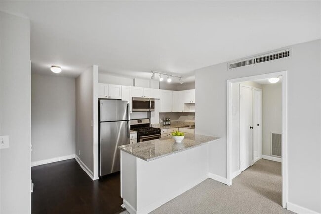 Photo - 2285 Peachtree Rd Unidad 904