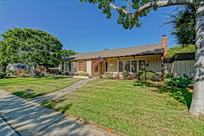 BEAUTIFULLY REMODELED, 3BR2BA MODERN RANCH... - BEAUTIFULLY REMODELED, 3BR2BA MODERN RANCH... House