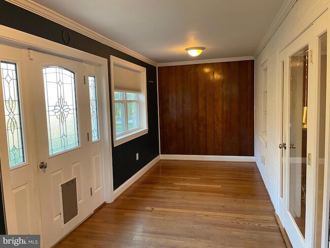 Photo - 6270 Davis Rd