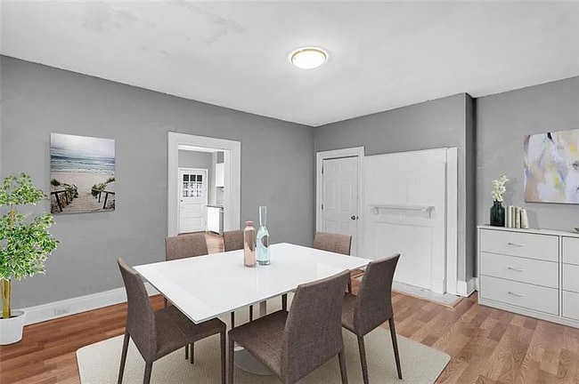 Photo - 375 1/2 Main St