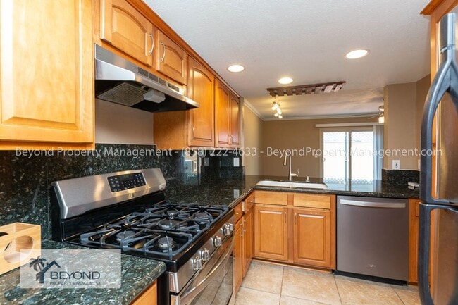 Building Photo - ***PET FRIENDLY*** 2 BED WITH DUAL PRIMARY... Rental